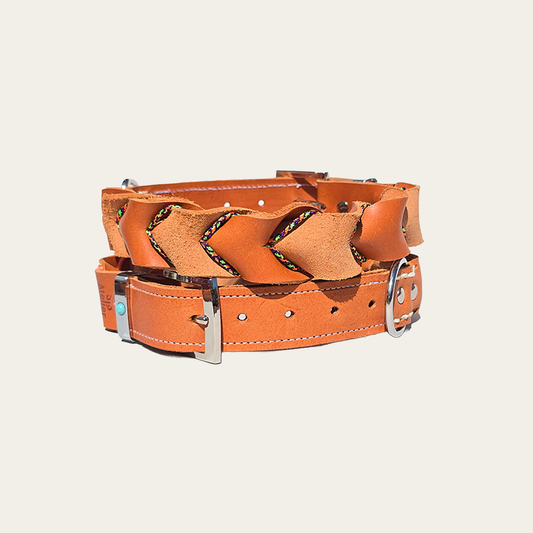 Kwispel – Bruine leren hondenhalsband met zwart paracord